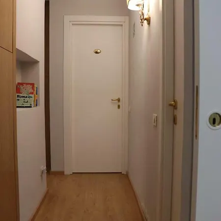 לינה וארוחת בוקר The Center Of